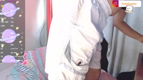 Snapshot of leslie__anderson chatting on 20, 9, 2025 Leslie online show from 20, 9, 2025