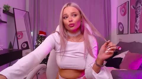 Snapshot of leslie_caronn chatting on 5, 1, 2026 Stacey online show from 5, 1, 2026