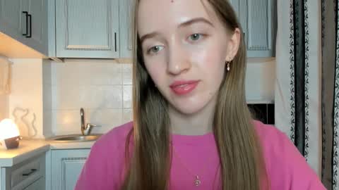  LESLIE   online show from 11, 11, 2025