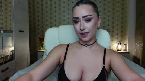leslie_secret online show from 9, 10, 2025