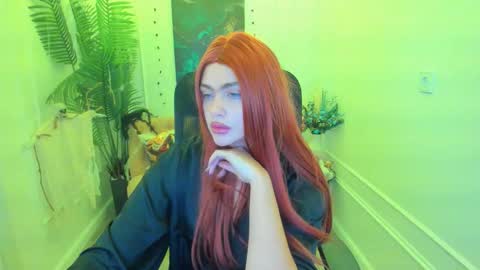 lesliemineg online show from 1, 11, 2025