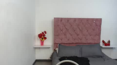 lesly_hot26 online show from 16, 11, 2025