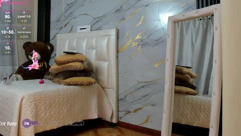 I am here from Monday to Friday from 730 am to 130 pm Colombia time and saturday from 500 am to 1000 am .... Soon Blue page online show from 18, 1, 2025