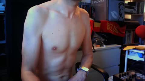 Snapshot of lestat_82 chatting on 27, 1, 2025 Vampiro Diurno online show from 27, 1, 2025