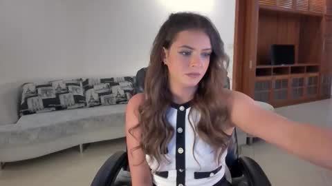 lesya krutalevich online show from 5, 12, 2025