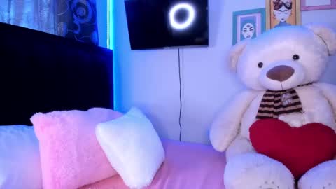Snapshot of lev_akira chatting on 25, 2, 2025 Akira online show from 25, 2, 2025