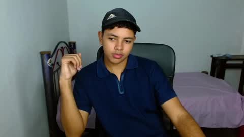 Snapshot of levii_7 chatting on 17, 9, 2025      0600AM-1200PM - online show from 17, 9, 2025