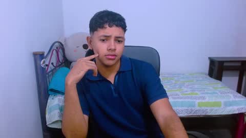 Snapshot of levii_7 chatting on 10, 10, 2025      0600AM-1200PM - online show from 10, 10, 2025