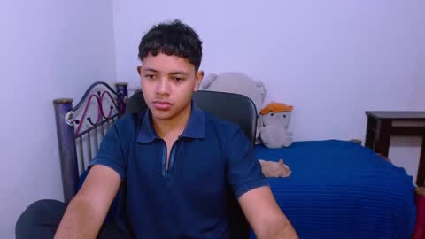 Snapshot of levii_7 chatting on 17, 10, 2025      0600AM-1200PM - online show from 17, 10, 2025