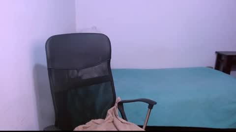 Snapshot of levii_7 chatting on 2, 11, 2025      0600AM-1200PM - online show from 2, 11, 2025