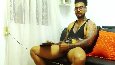 Lewis Strong online show from 23, 1, 2025
