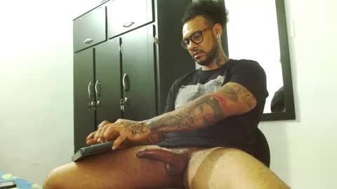 Lewis Strong online show from 15, 9, 2025