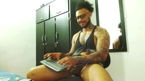 Lewis Strong online show from 20, 9, 2025