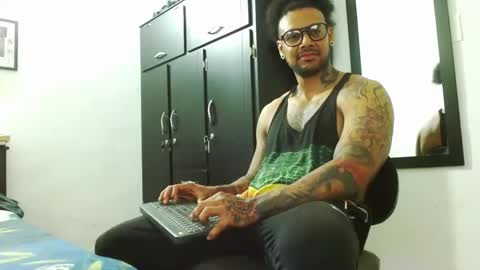 Lewis Strong online show from 1, 10, 2025