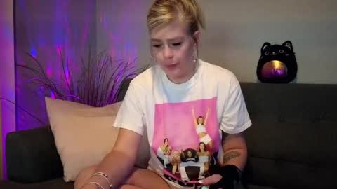 Snapshot of lexi_shocker chatting on 26, 9, 2025 Lexi online show from 26, 9, 2025