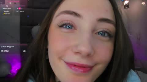 Snapshot of lexi_split chatting on 8, 3, 2026 Lexi GTM2 MonWedThurSatSun 1000am-400pm online show from 8, 3, 2026