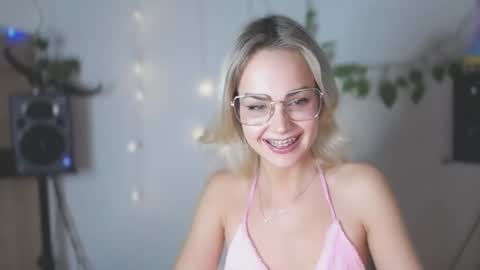 Snapshot of lexie_wild chatting on 11, 12, 2024 Lexie online show from 11, 12, 2024