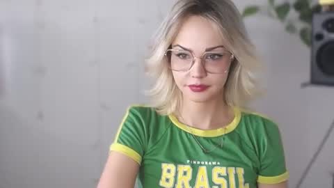 Snapshot of lexie_wild chatting on 9, 1, 2025 Lexie online show from 9, 1, 2025