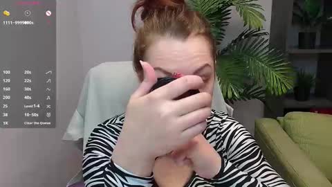 Snapshot of lexiflower1 chatting on 26, 10, 2025 Lexi online show from 26, 10, 2025