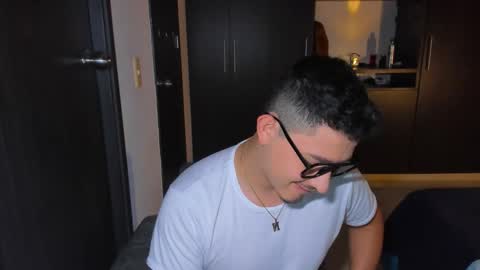 Snapshot of lexmiller18 chatting on 11, 11, 2025 lexmiller18 online show from 11, 11, 2025