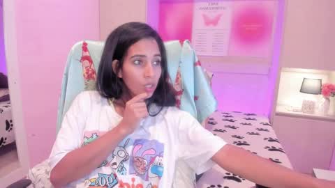 L I A  online show from 11, 10, 2025