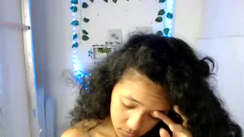 Snapshot of ley_blus1 chatting on 4, 12, 2024 lolita online show from 4, 12, 2024