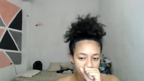 Snapshot of ley_blus1 chatting on 12, 12, 2024 lolita online show from 12, 12, 2024
