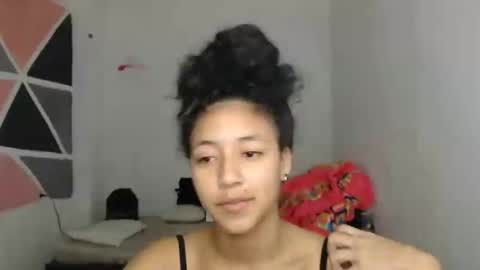 Snapshot of ley_blus1 chatting on 17, 12, 2024 lolita online show from 17, 12, 2024