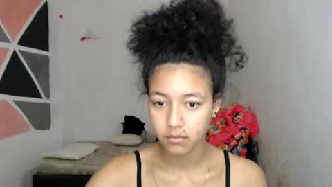 Snapshot of ley_blus1 chatting on 17, 12, 2024 lolita online show from 17, 12, 2024