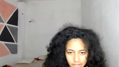 Snapshot of ley_blus1 chatting on 19, 12, 2024 lolita online show from 19, 12, 2024