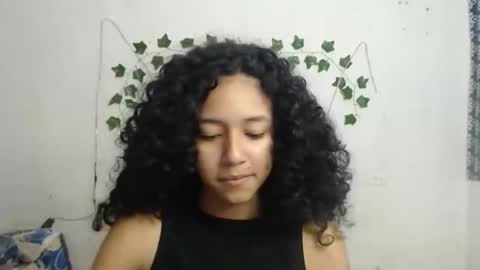 Snapshot of ley_blus1 chatting on 3, 1, 2025 lolita online show from 3, 1, 2025