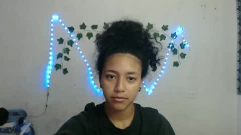 Snapshot of ley_blus1 chatting on 10, 1, 2025 lolita online show from 10, 1, 2025
