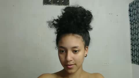 Snapshot of ley_blus1 chatting on 21, 1, 2025 lolita online show from 21, 1, 2025