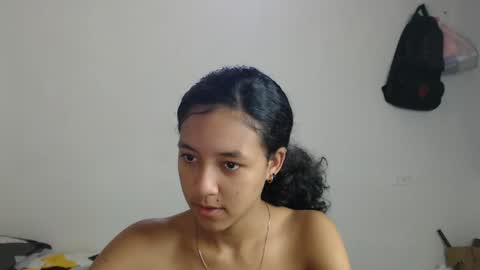 Snapshot of ley_blus1 chatting on 4, 2, 2025 lolita online show from 4, 2, 2025