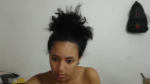 Snapshot of ley_blus1 chatting on 5, 2, 2025 lolita online show from 5, 2, 2025