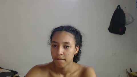 Snapshot of ley_blus1 chatting on 10, 2, 2025 lolita online show from 10, 2, 2025