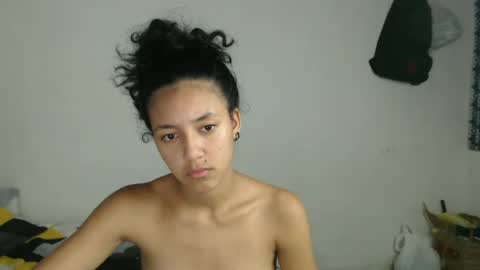 Snapshot of ley_blus1 chatting on 13, 2, 2025 lolita online show from 13, 2, 2025