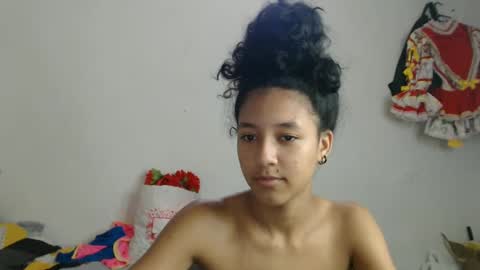 Snapshot of ley_blus1 chatting on 18, 2, 2025 lolita online show from 18, 2, 2025