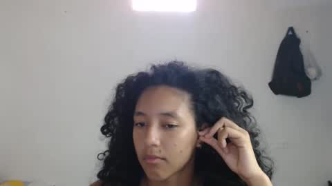 Snapshot of ley_blus1 chatting on 12, 3, 2025 lolita online show from 12, 3, 2025