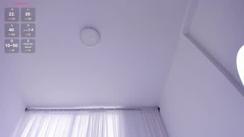 Snapshot of leyacopper chatting on 13, 11, 2025 Leya online show from 13, 11, 2025