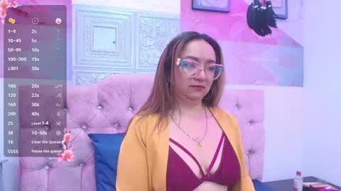 Leyla smithh online show from 1, 10, 2025