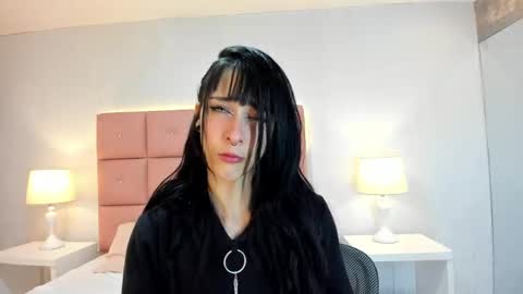 Snapshot of lhiamfitt chatting on 5, 3, 2025 lhiamfitt online show from 5, 3, 2025