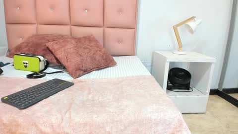 Snapshot of lhiamfitt chatting on 9, 11, 2025 lhiamfitt online show from 9, 11, 2025