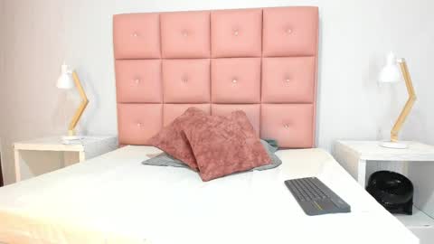 Snapshot of lhiamfitt chatting on 24, 11, 2025 lhiamfitt online show from 24, 11, 2025