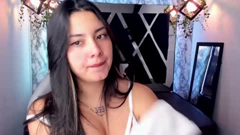 Lia  online show from 22, 1, 2025