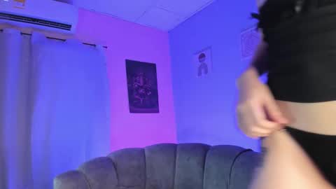 Lia 3 online show from 28, 10, 2025