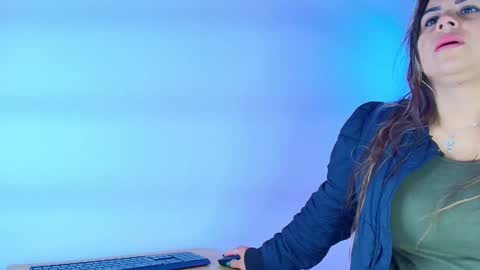 Lia  online show from 3, 3, 2026