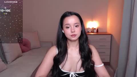 Snapshot of lia_hetty chatting on 11, 10, 2025 L I A online show from 11, 10, 2025