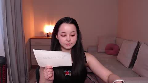 L I A online show from 2, 12, 2025