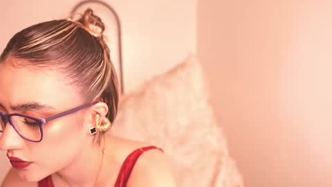 Snapshot of lia_mackenzie chatting on 14, 2, 2026 liaa online show from 14, 2, 2026